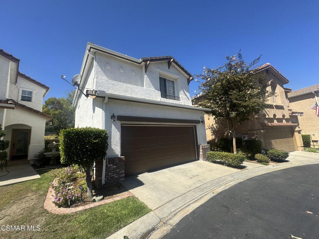 Two story, single family home in the Sonoma neighborhood of Wood Ranch. This home backs the greenbelt and features 4 bedrooms and 2.5 bathrooms. This beautiful home has an open floorplan, high ceilings, and a fantastic kitchen with granite counters and stainless steel appliances. Community pool and spa.