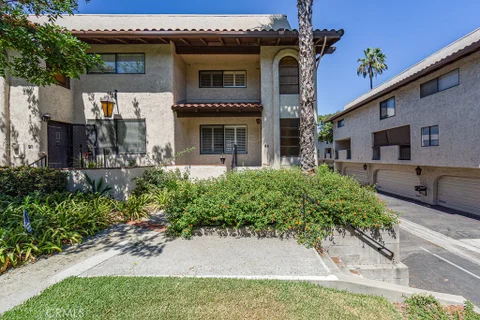 MLS: RS26192682
