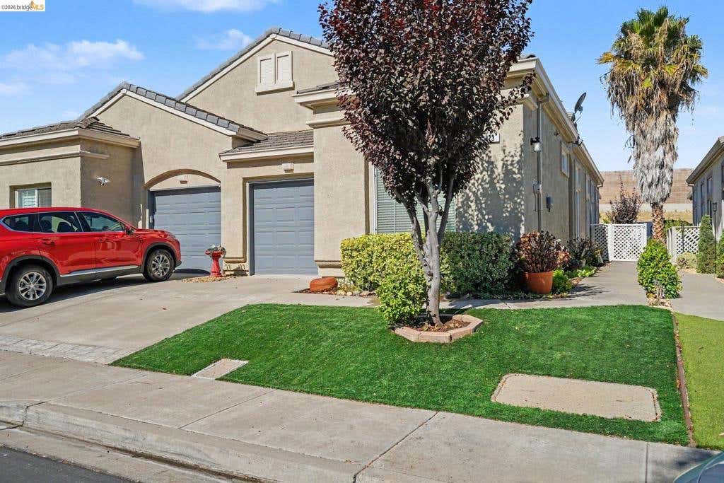Photo of 473 Desert Gold Ter TER, Brentwood, CA 94513 (MLS # 41143518)