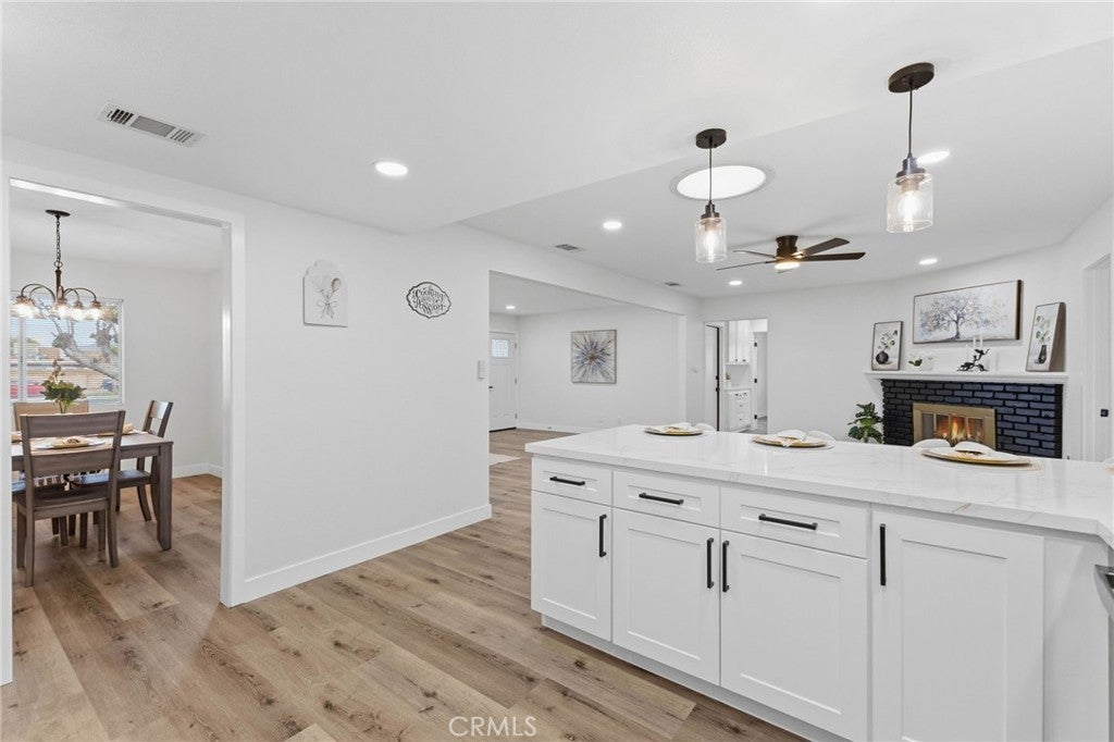 1703 Cooper