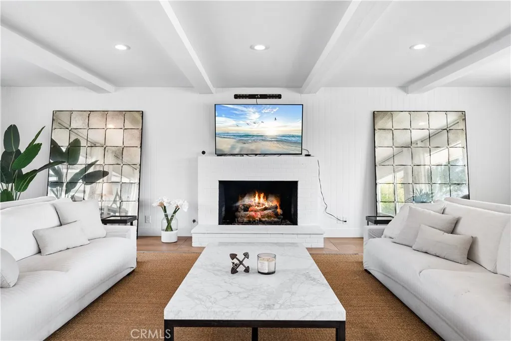 Newport Beach, California 92660, United States, 3 Bedrooms Bedrooms, ,2 BathroomsBathrooms,Residential,Active,173868