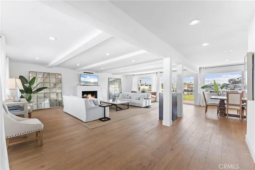 Newport Beach, California 92660, United States, 3 Bedrooms Bedrooms, ,2 BathroomsBathrooms,Residential,Active,173868