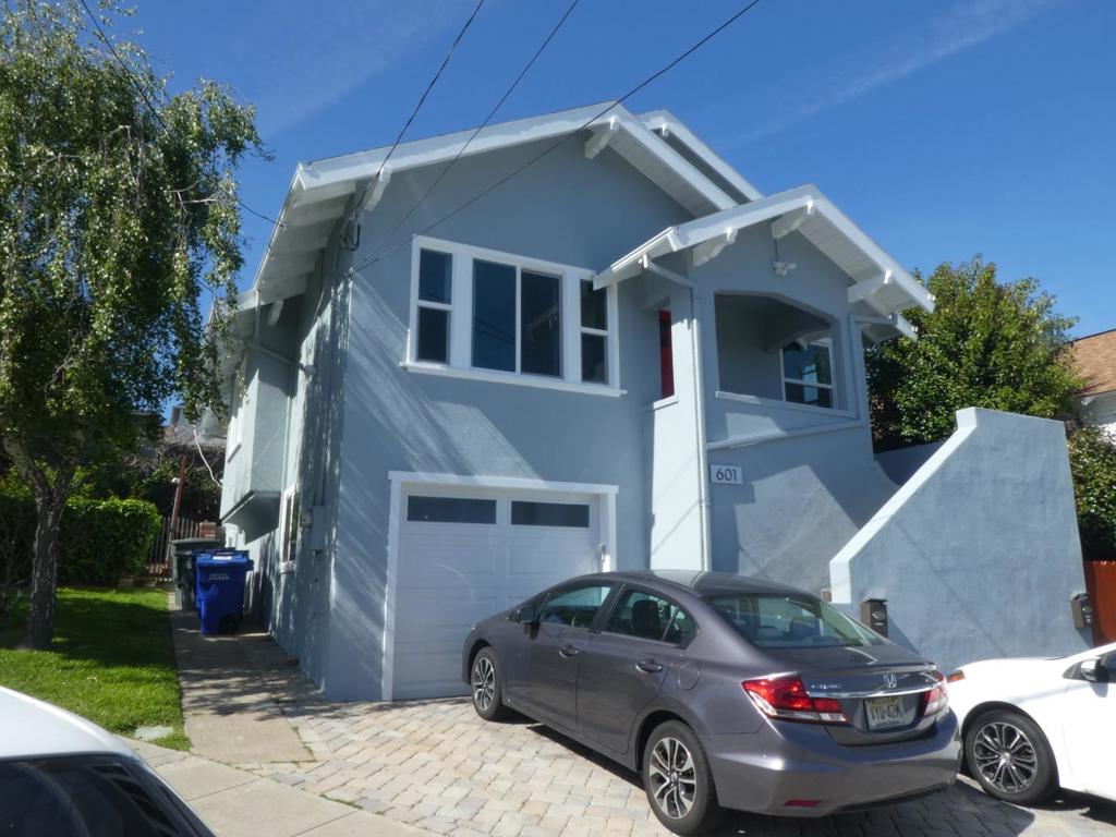 601 Walnut Avenue
