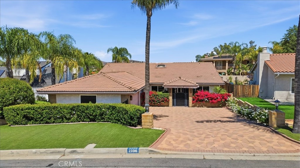 23316 Gray Fox Drive