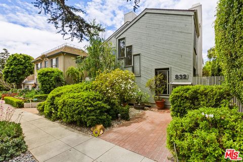 Photo of 832 15th Street #1, Santa Monica, CA 90403 (MLS # 26831423)