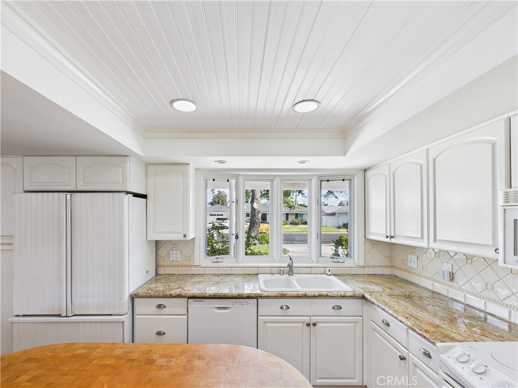 Pacesetter One Story (ICPI) - Residential Lease