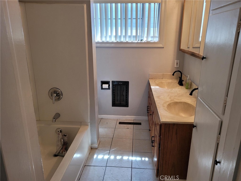 Lantern Village Central (LDC) - Residential Lease