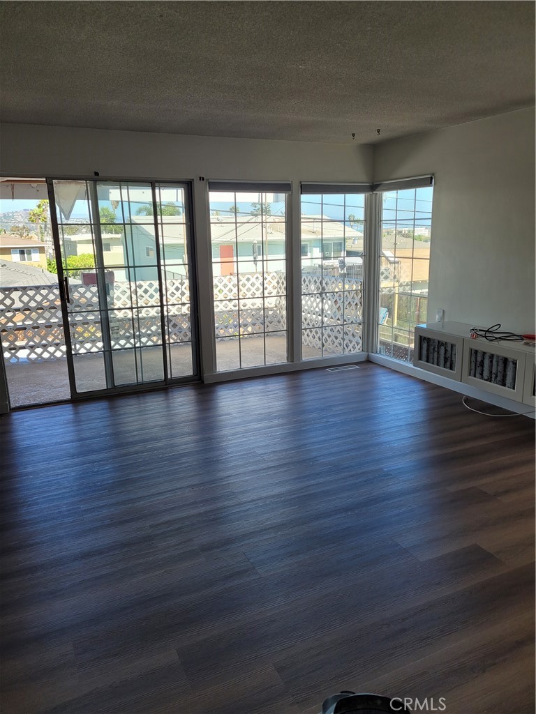 Lantern Village Central (LDC) - Residential Lease