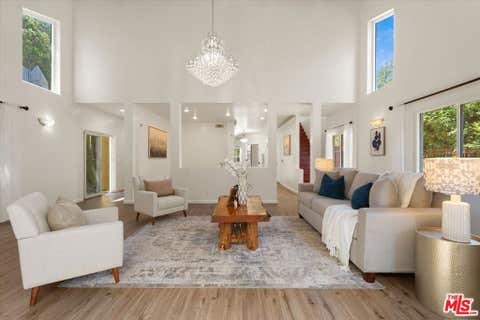 Photo of 5216 Sale Avenue, Los Angeles, CA 91364 (MLS # 26857761)