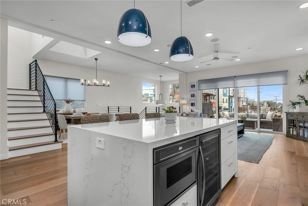 Photo of 130 S Prospect Ave #A, Redondo Beach, CA 90277 (MLS # SB26065323)