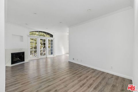 Photo of 9800 Vidor Drive #303, Los Angeles, CA 90035 (MLS # 26650615)