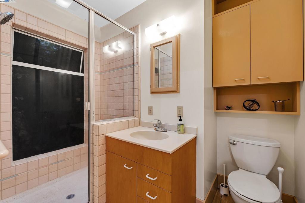 GLENVIEW - Residential Lease