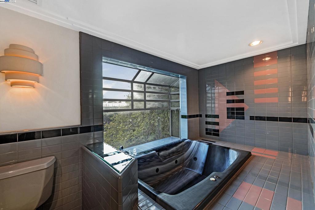 GLENVIEW - Residential Lease