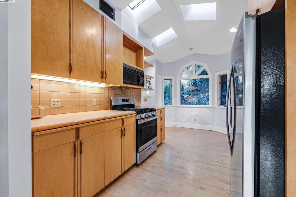 GLENVIEW - Residential Lease