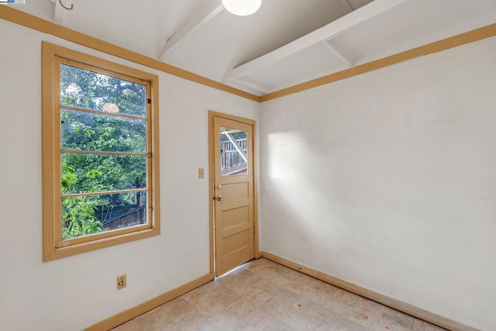 GLENVIEW - Residential Lease