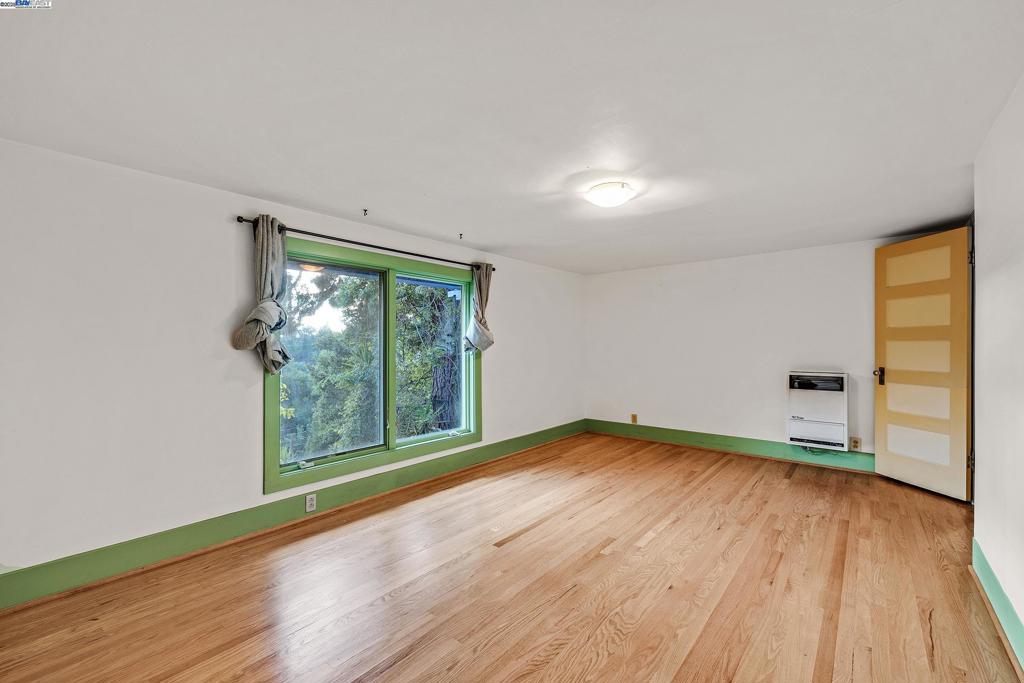 GLENVIEW - Residential Lease