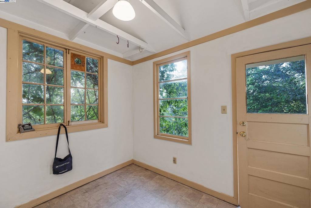 GLENVIEW - Residential Lease