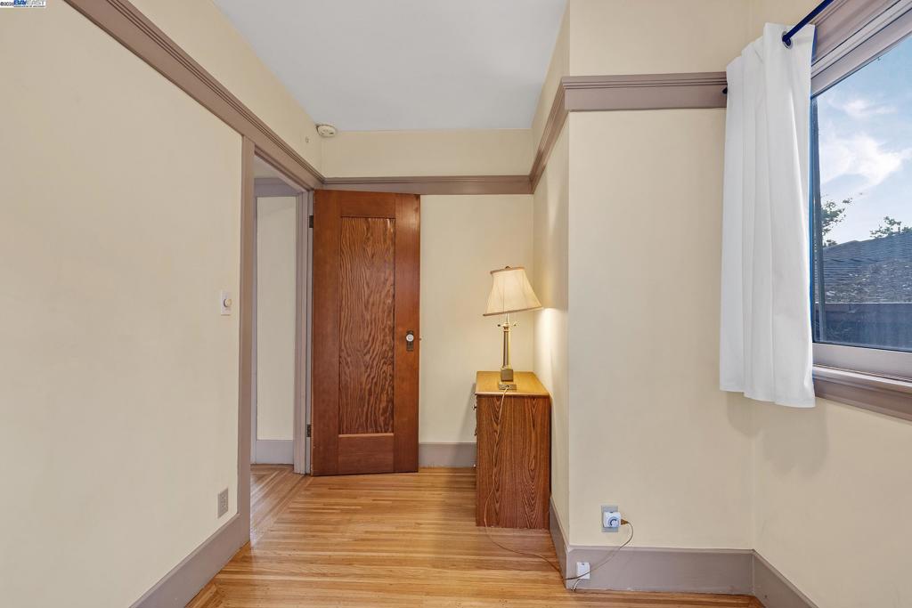 GLENVIEW - Residential Lease