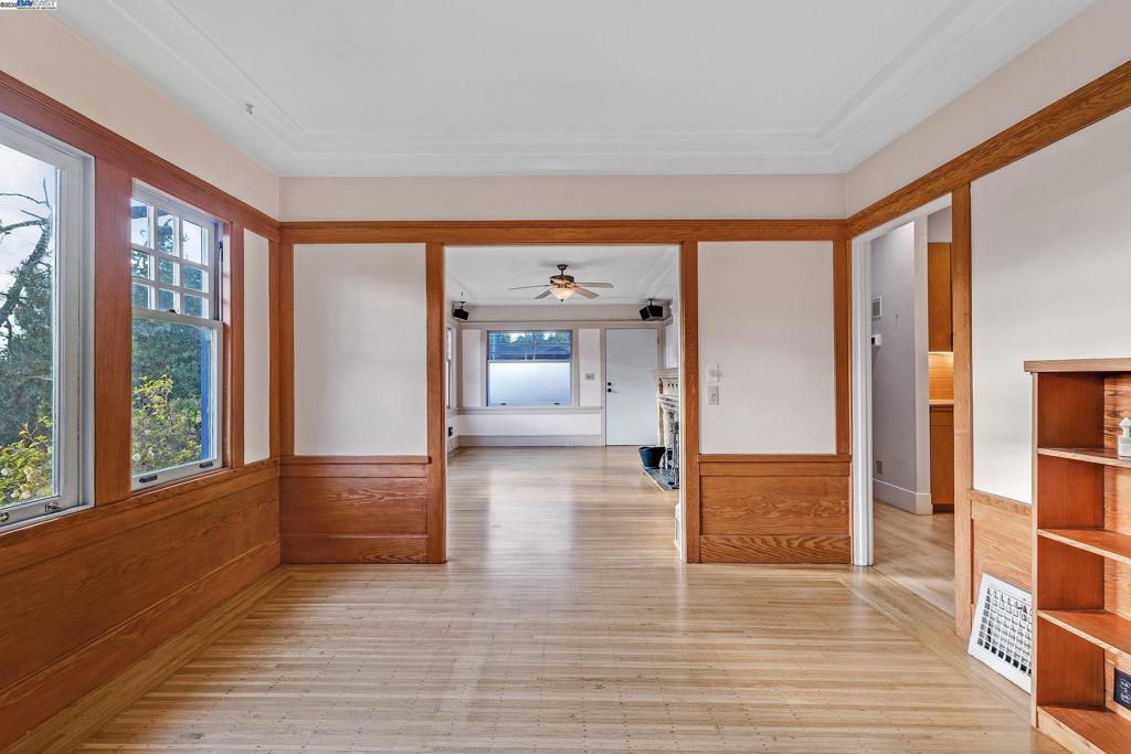 GLENVIEW - Residential Lease