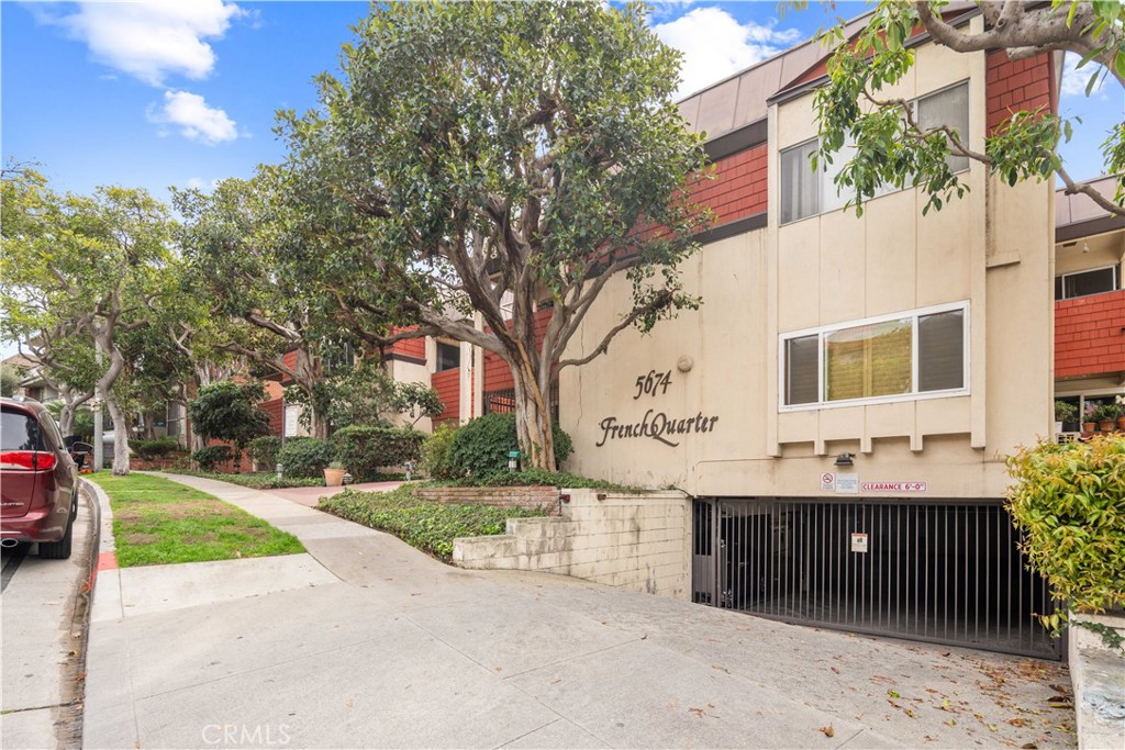 Welcome to this stunning end corner unit condo located in the highly sought-after gated French Quarter Community in Culver City. Spanning 1,150 sqft, this bright and spacious home features 2 bedrooms and 2 bathrooms, offering the perfect blend of comfort and convenience. Situated on the second floor of a three-story building with an elevator, this end corner unit is bathed in natural light and boasts a private balcony overlooking the street. Recent upgrades include fresh new paint, brand-new carpet, and stylish recessed lighting. Residents of the French Quarter Community enjoy fantastic amenities, including a sparkling community pool, all within a secure gated environment. The property also comes with two dedicated parking spaces in a secure garage. Conveniently located just minutes from shopping, restaurants, and grocery stores, this condo offers easy access to LAX and the beach, making it an ideal home for those seeking both tranquility and accessibility. Don’t miss out on this incredible opportunity!