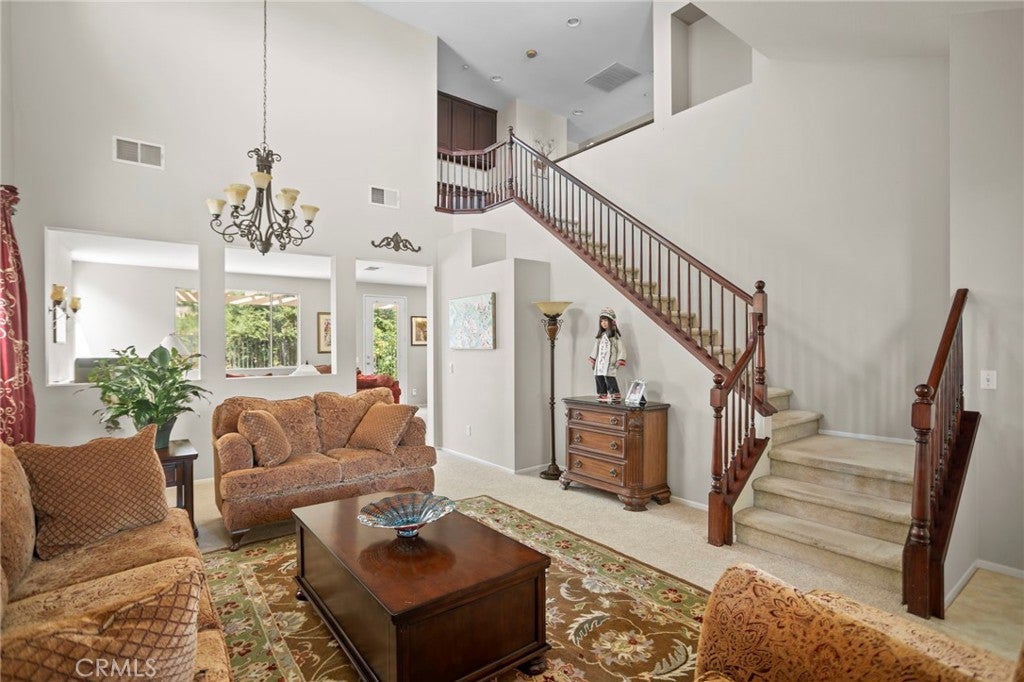 1372 Haddington Dr