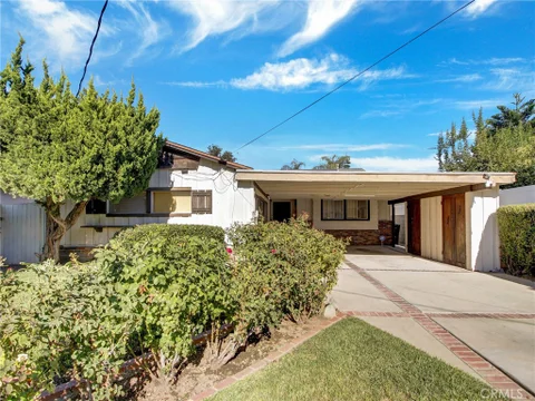 MLS: SR26184093
