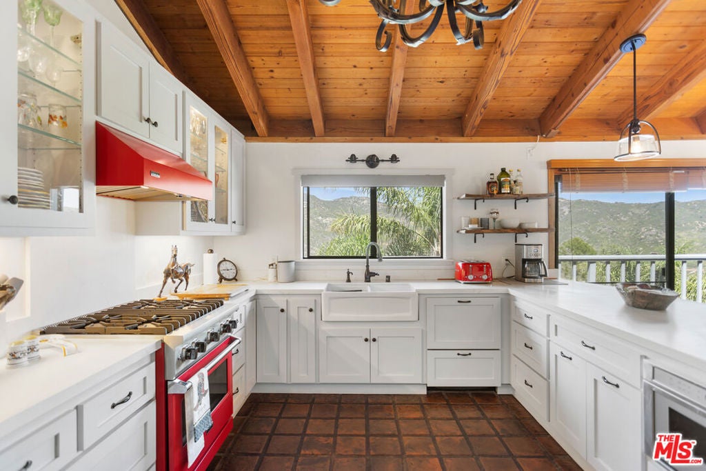 2050 Corral Canyon Road