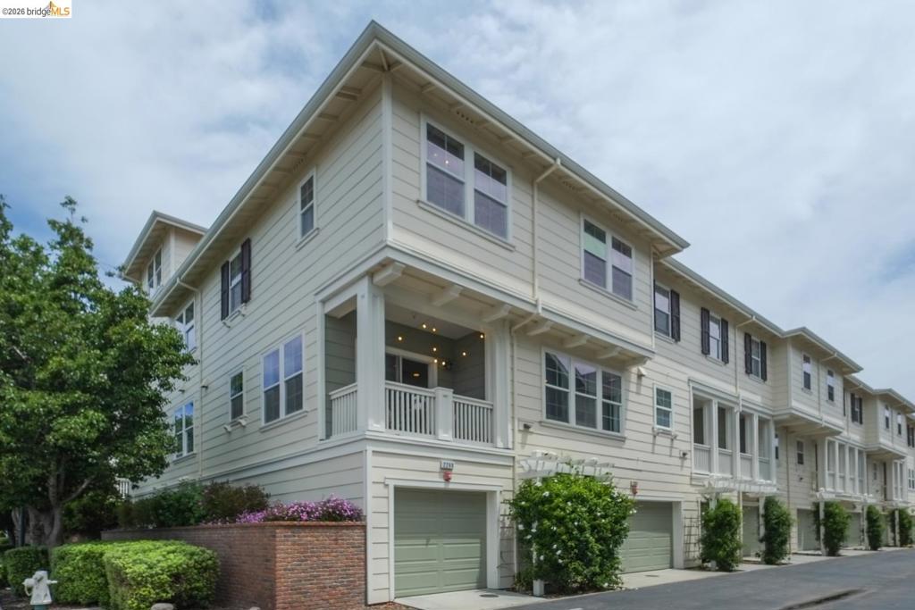 2269 Northshore DR DR