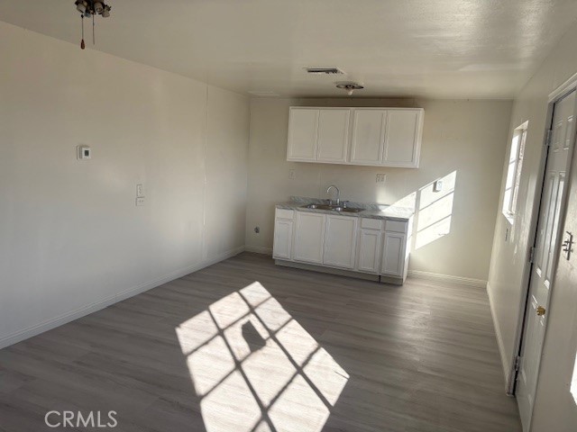 451 W Yermo