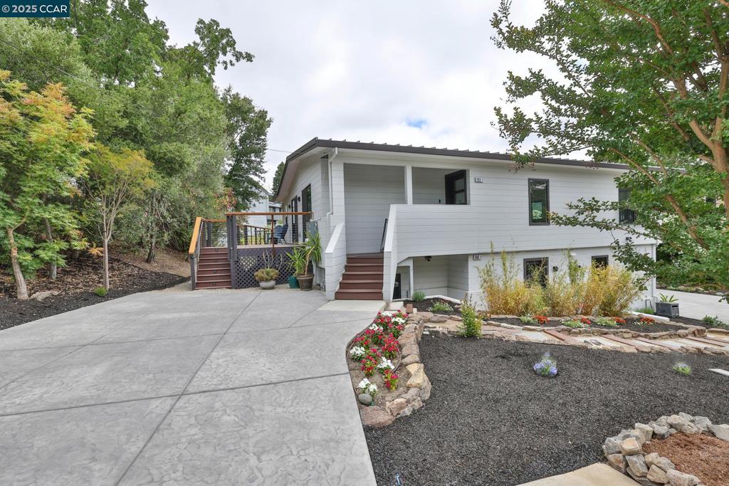 946 RISA ROAD