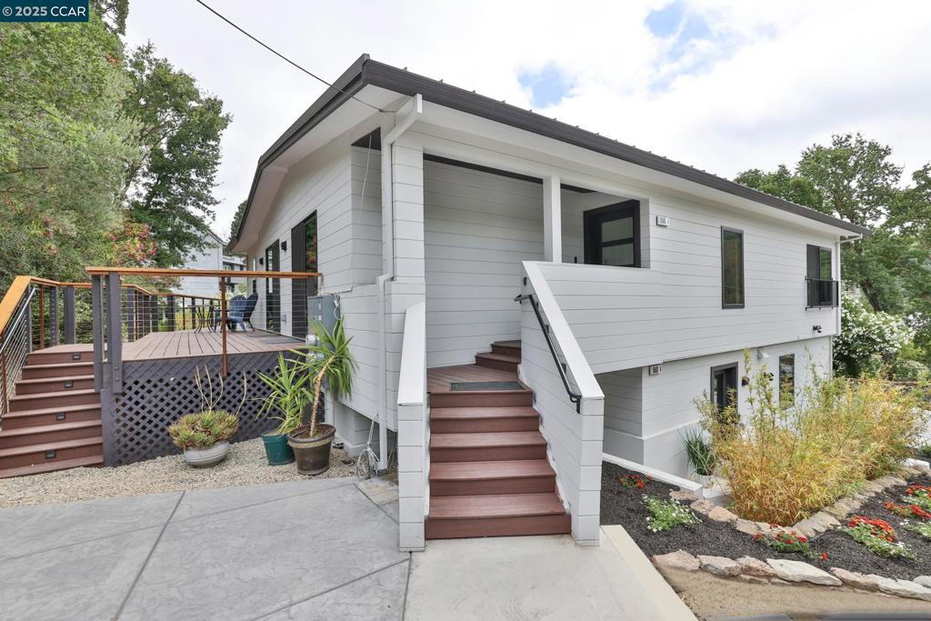 946 RISA ROAD