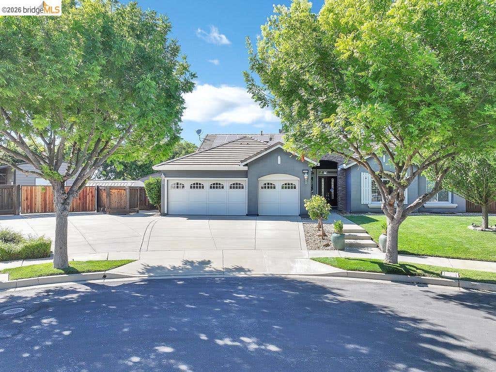 Photo of 1413 Sweetbriar Ct Ct, Brentwood, CA 94513 (MLS # 41143301)