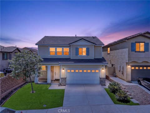 Photo of 860 S Sumac LN, Rialto, CA 92376 (MLS # IV26174600)