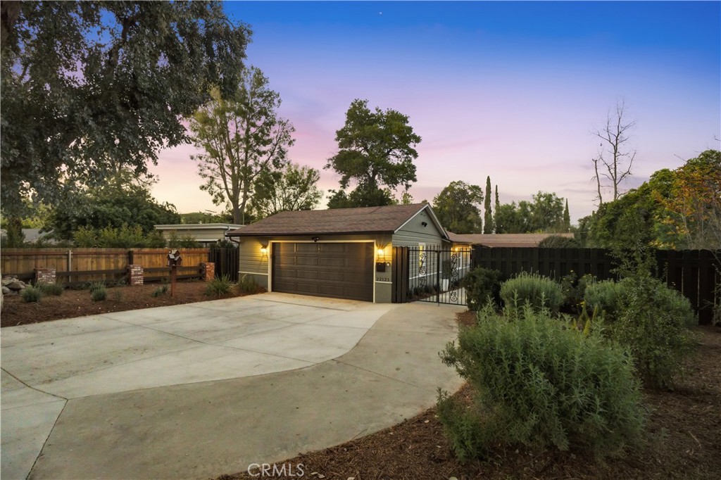 22121 Avenue Morelos