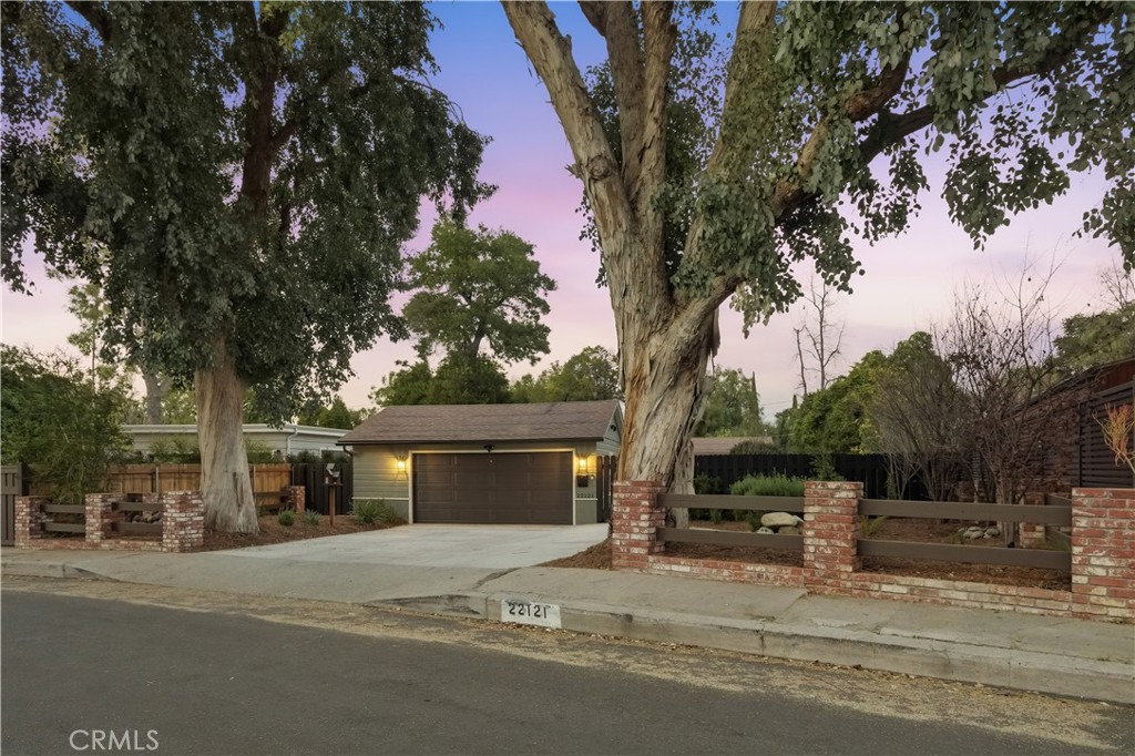 22121 Avenue Morelos