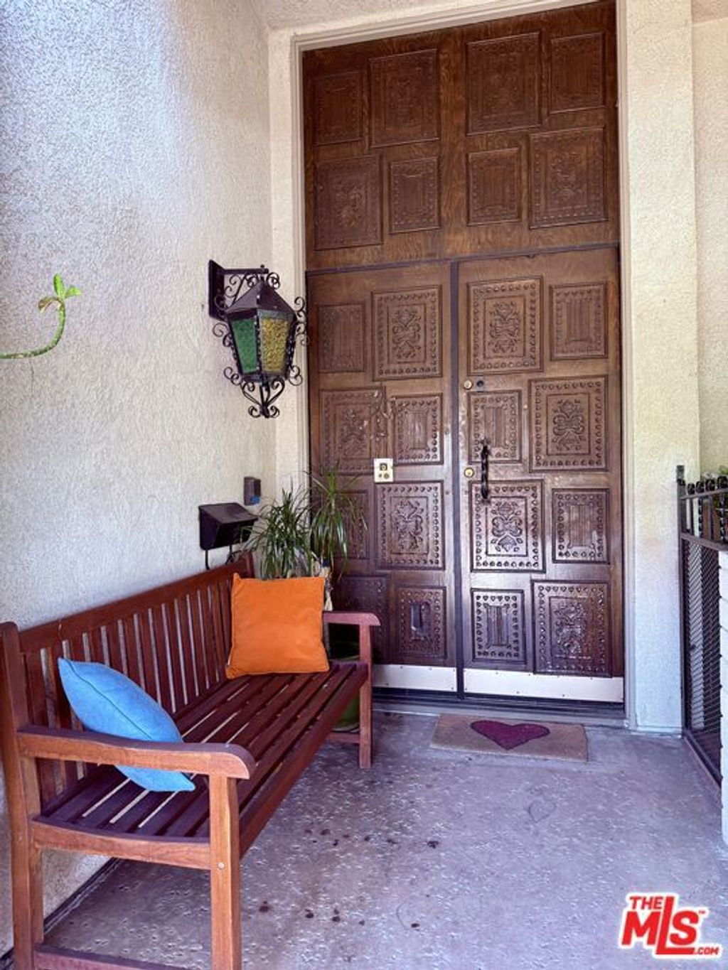 Photo of 5310 N Lindley Avenue, Encino, CA 91316 (MLS # 25577767)