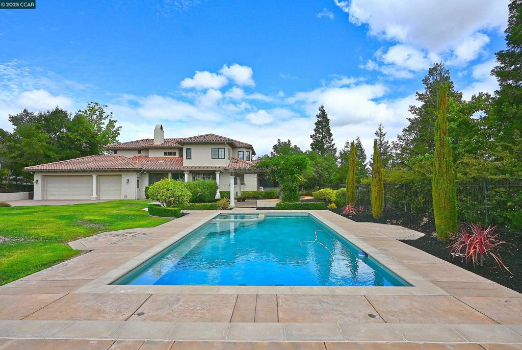 RUBY HILL C.C. - Residential
