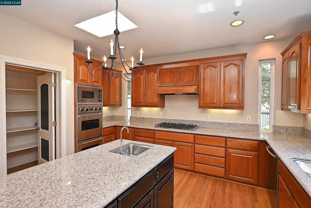 RUBY HILL C.C. - Residential