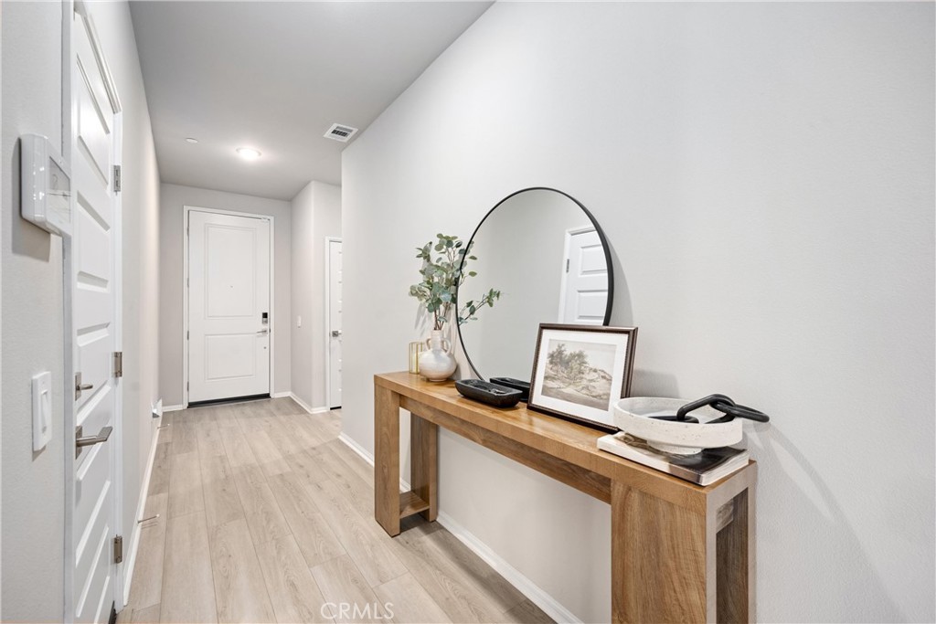 1001 Pomelo Avenue