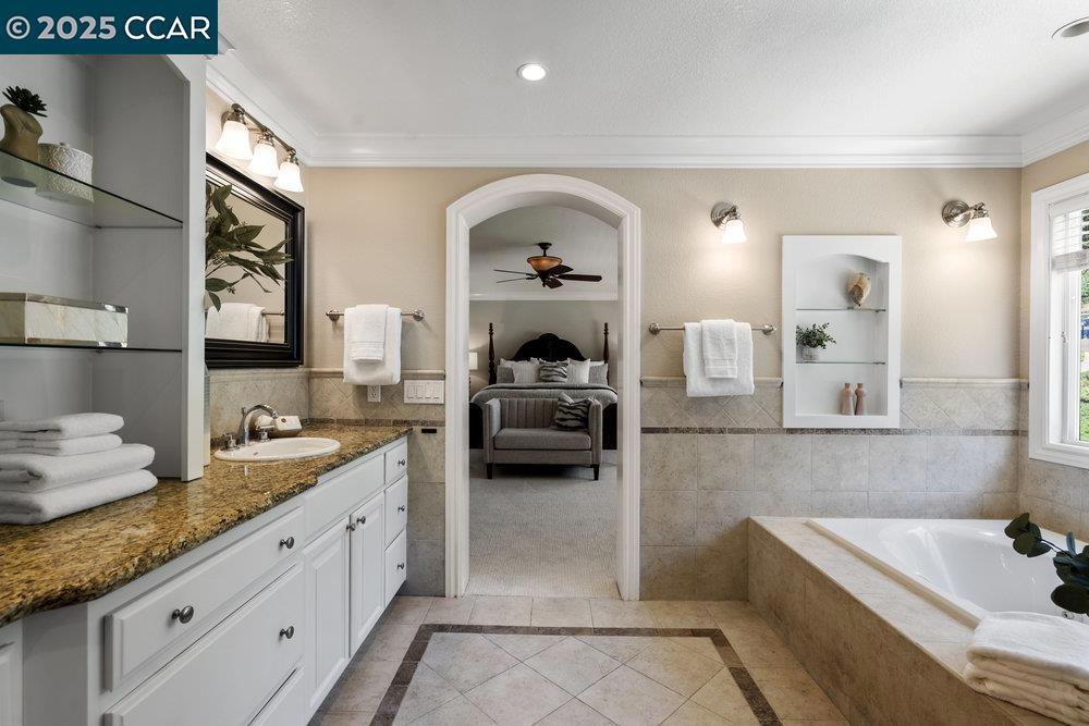 NORTHGATE - Residential