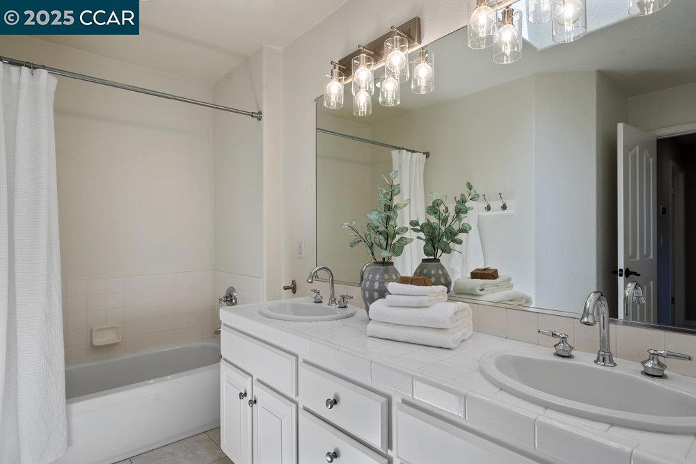 NORTHGATE - Residential