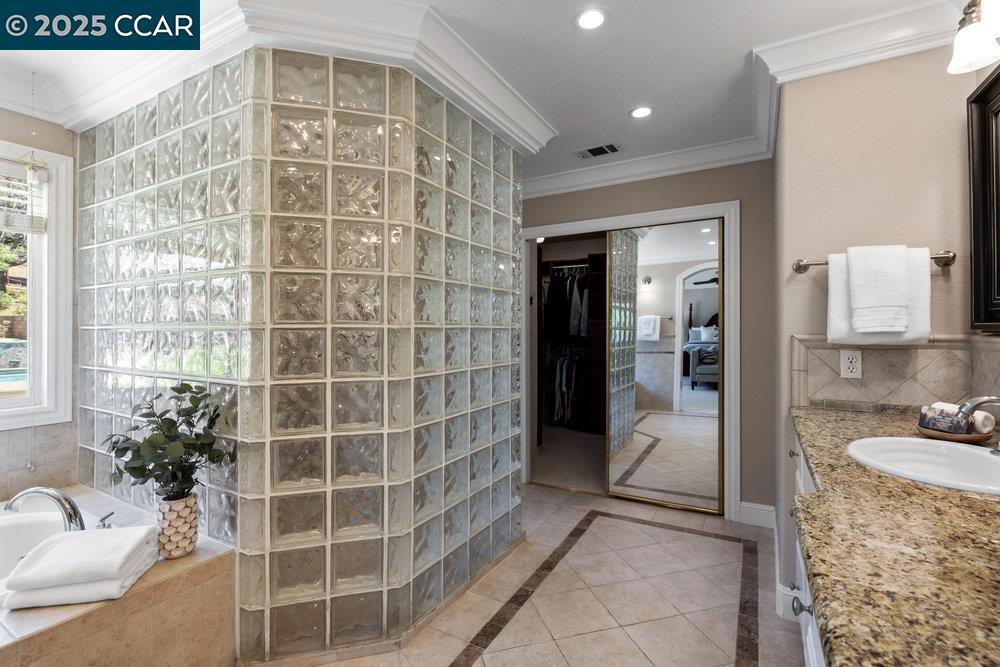 NORTHGATE - Residential