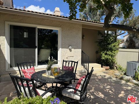 Photo of 1298 Ramona Drive, Newbury Park, CA 91320 (MLS # 26841255)