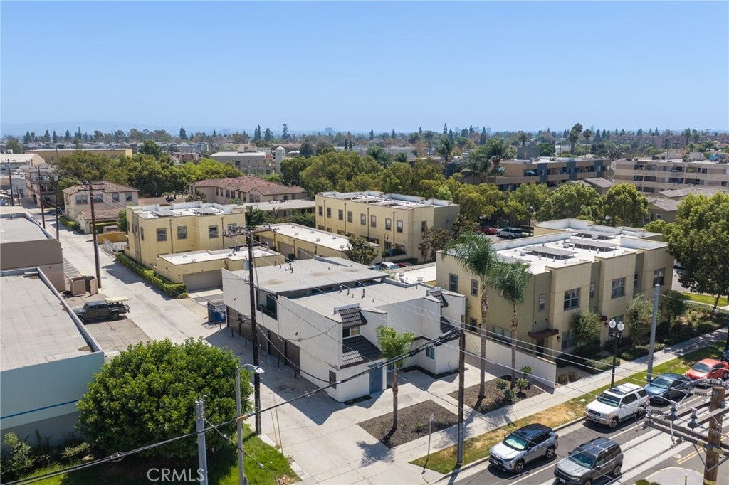 812 E Santa Ana