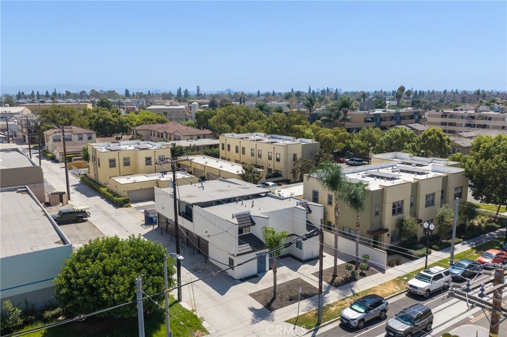 812 E Santa Ana