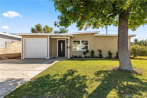 Photo of 9020 Bright Ave Ave, Whittier, CA 90602 (MLS # PW25244804) Photo of 9020 Bright Ave Ave, Whittier, CA 90602 (MLS # PW25244804)