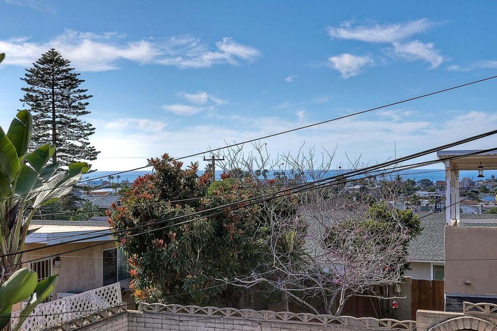 4643 Narragansett Ave