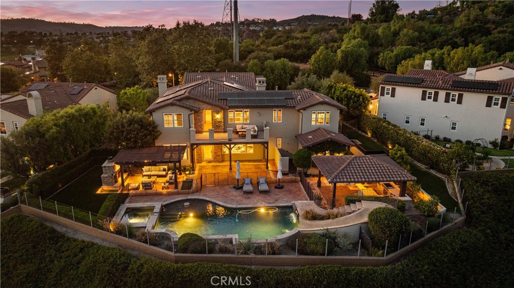 27402 Paseo Boveda