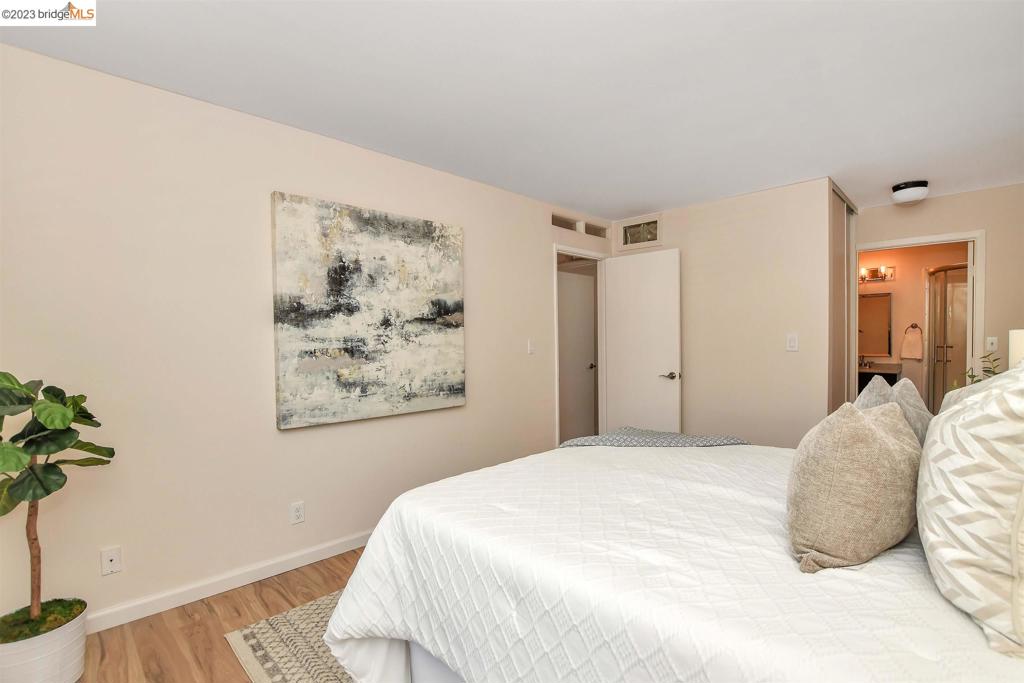 KIRKWOOD VILLAGE - Residential