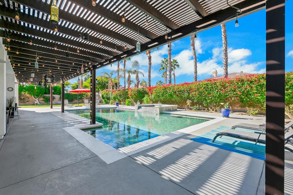 49213 Hohokam River Street